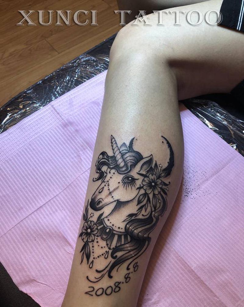 独角兽纹身图片_腿部New School水墨独角兽花纹身图案