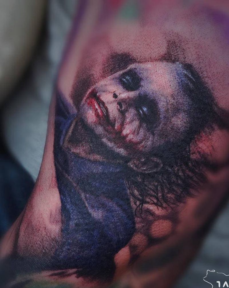 希斯莱杰纹身图片_手臂欧美写实纹身图案