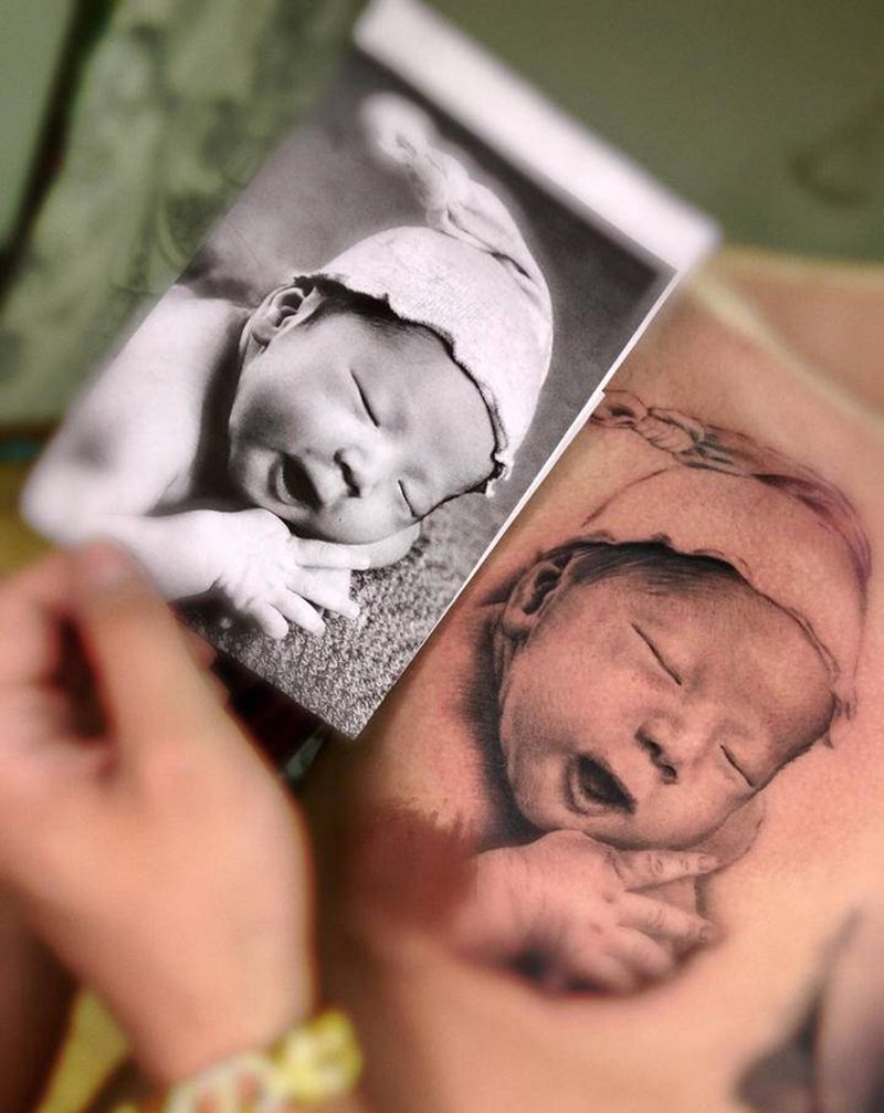 肖像纹身图片_胸部欧美写实纹身图案