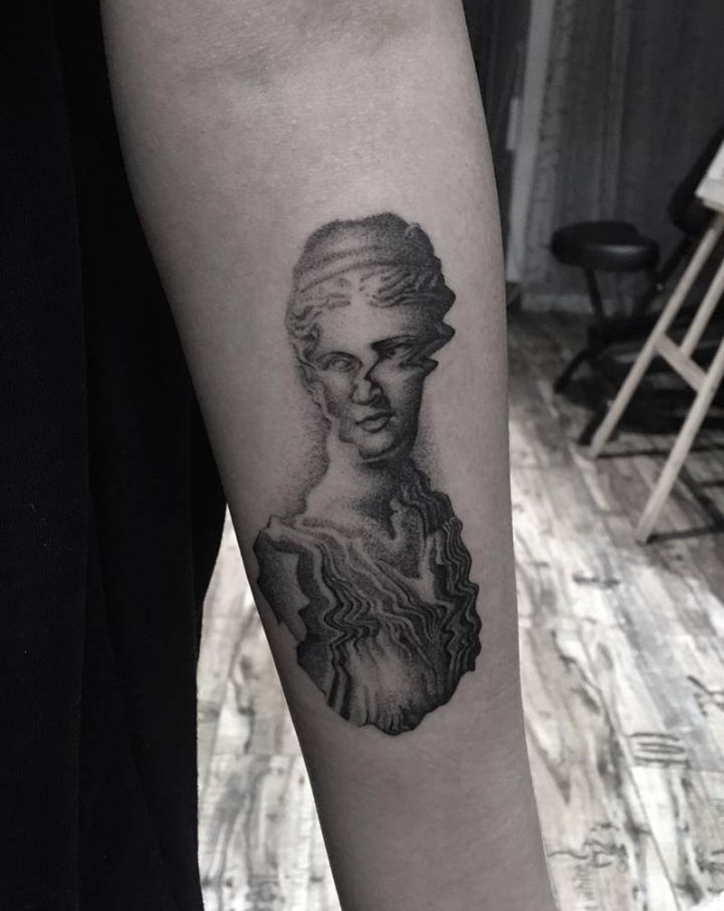 雕塑小点刺纹身图片_点刺纹身图案