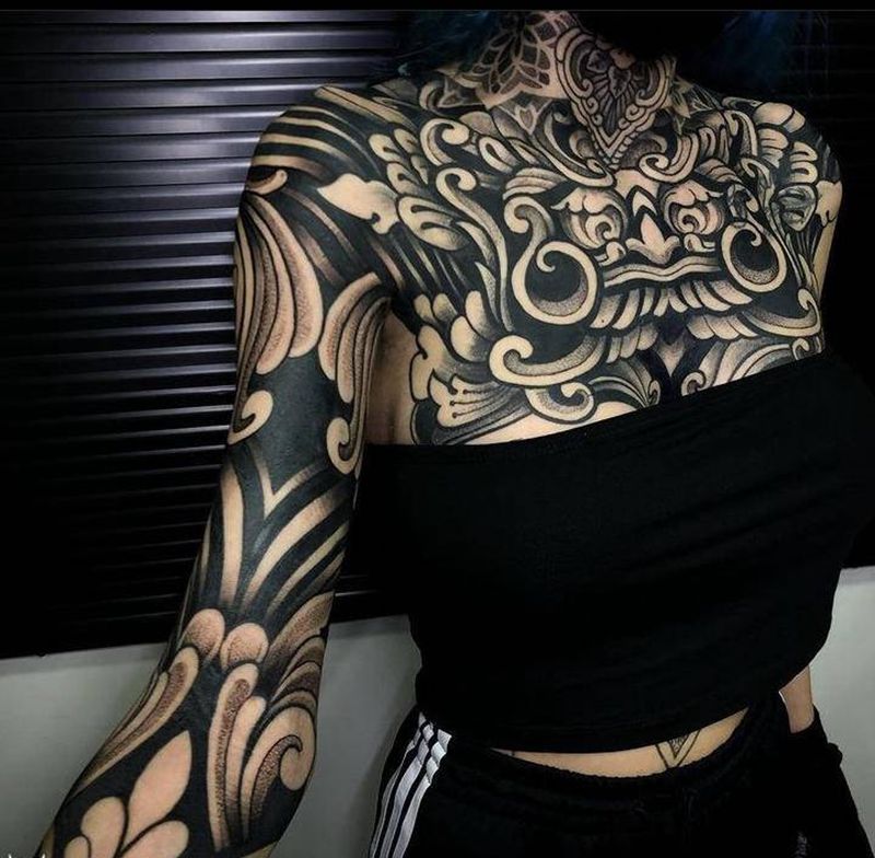 传统纹身图片_颈部肩部老传统纹身图案