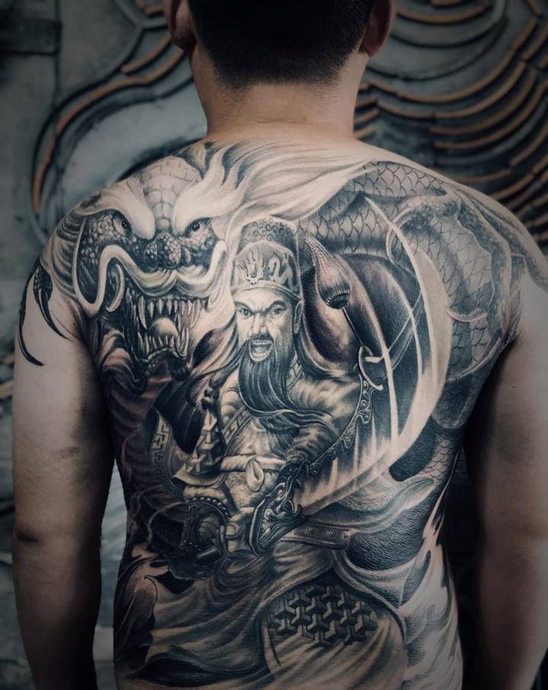 关公纹身图片_背部新传统关公龙写实传统纹身图案
