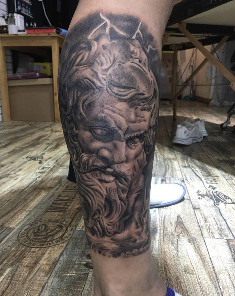 有点反光纹身图片_欧美写实纹身图案