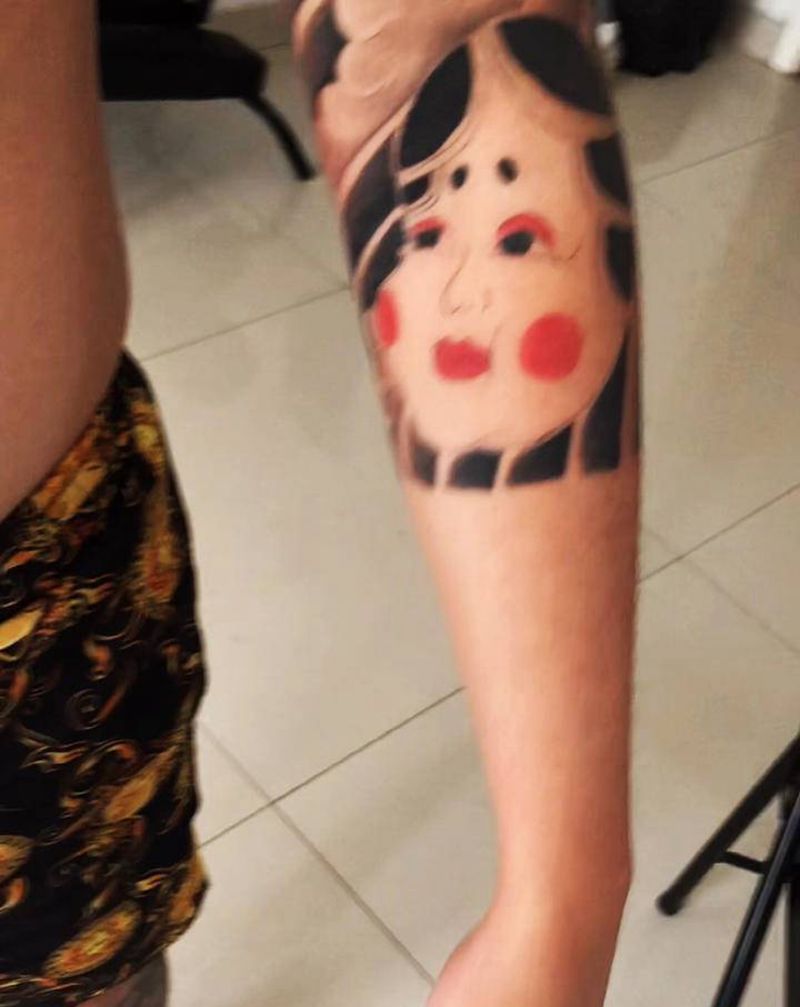 接七分袖纹身图片_手臂老传统纹身图案