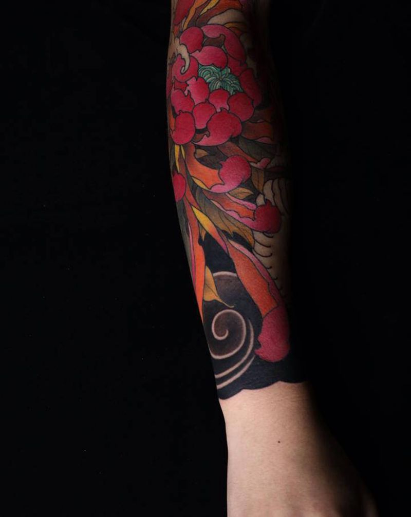 菊花纹身图片_手部手臂新传统纹身图案