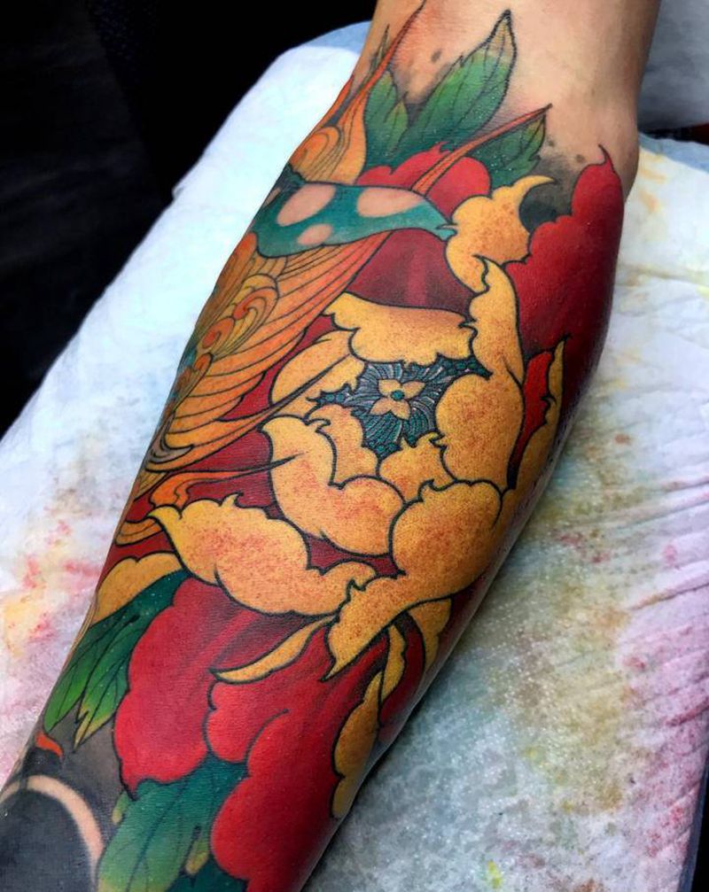 牡丹纹身图片_手臂手部新传统纹身图案