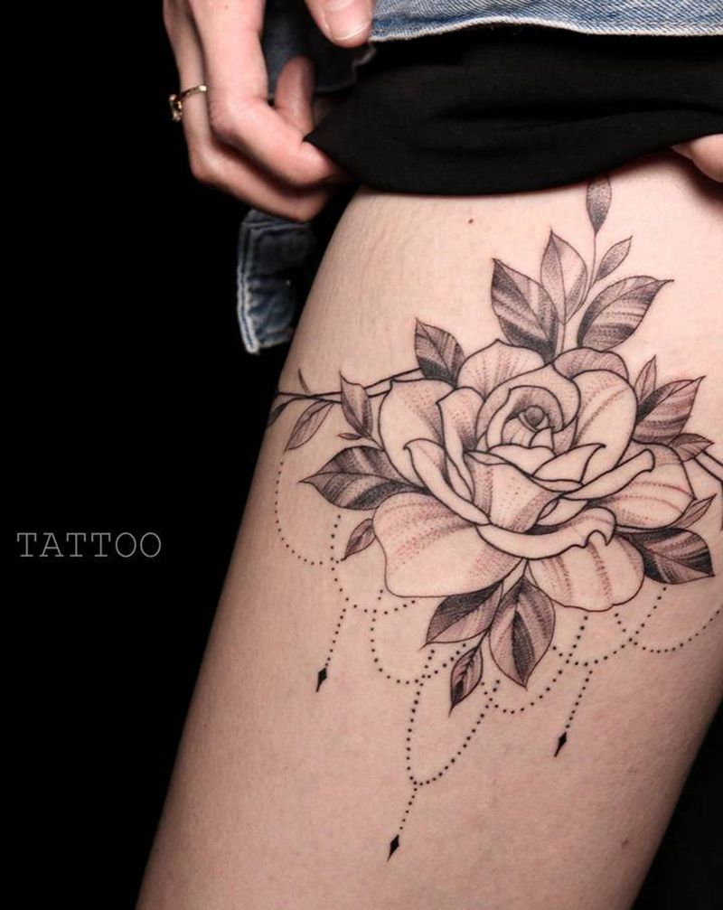 素花蕾丝腿环纹身图片_腿部点刺纹身图案