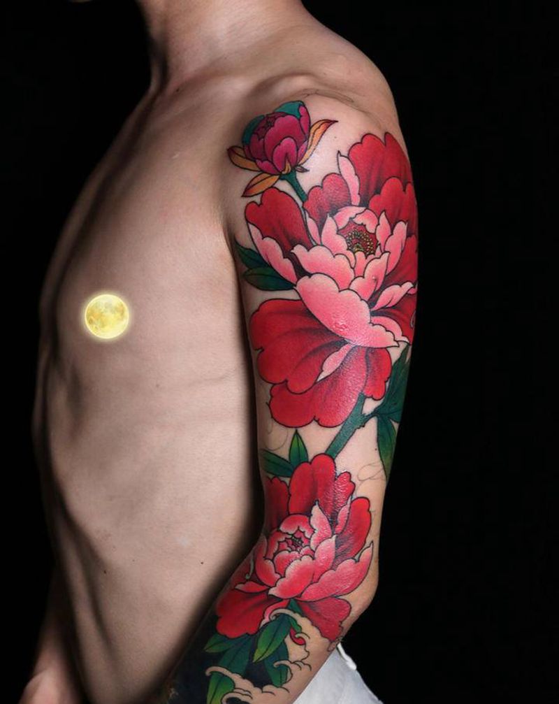 牡丹纹身图片_手臂新传统纹身图案