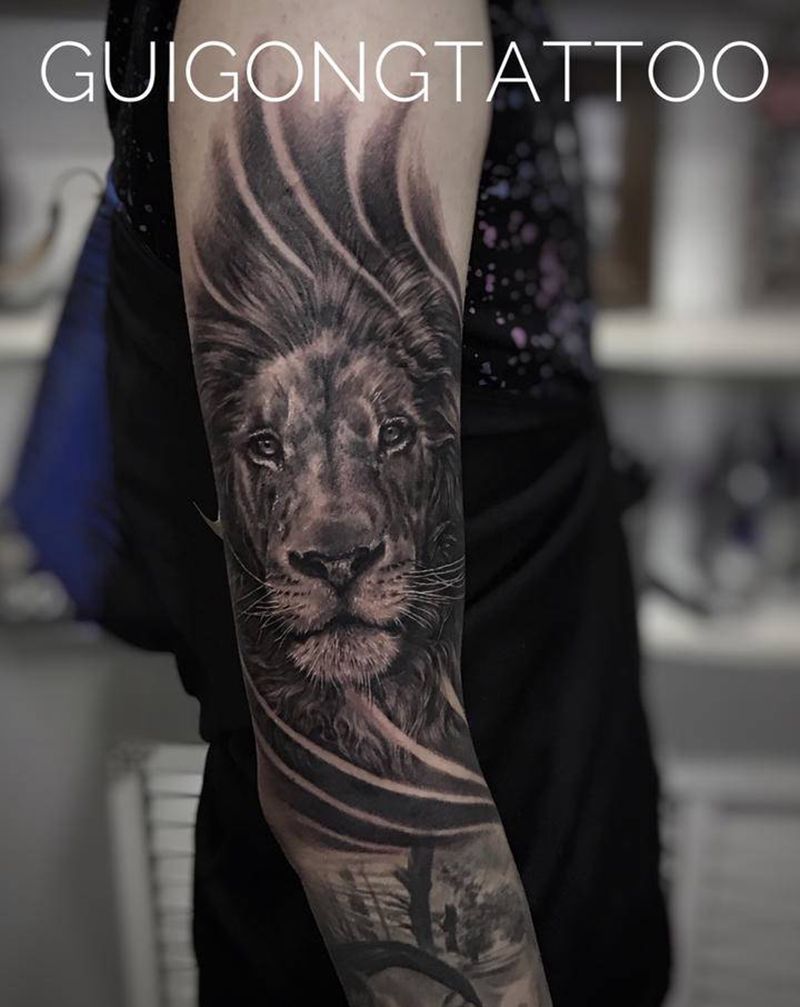 狮子纹身图片_手臂欧美写实纹身图案