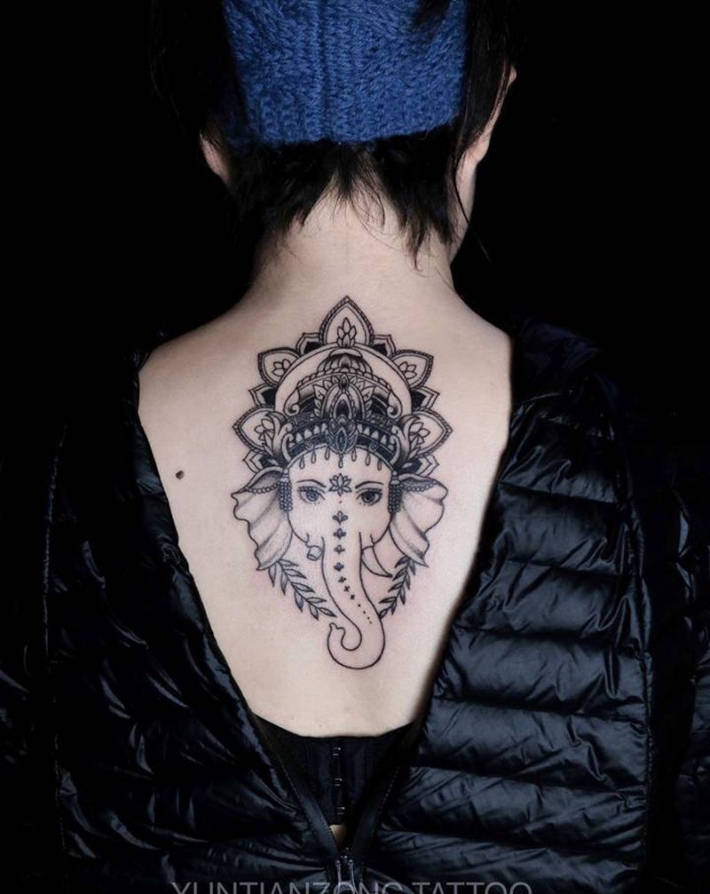 象神纹身图片_背部纹身图案