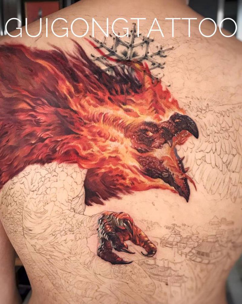 〈金乌〉纹身图片_背部欧美写实纹身图案