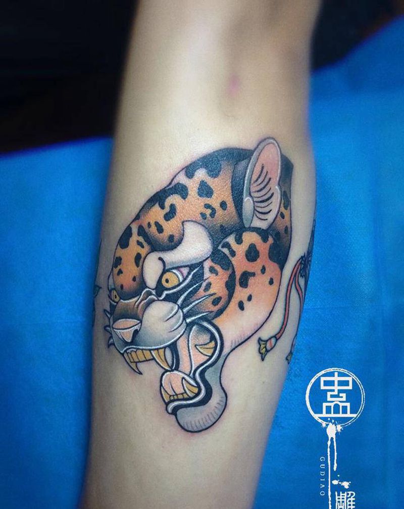 豹纹身图片_手臂New School豹纹身图案