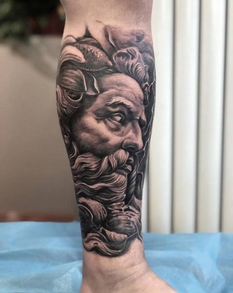 海神波塞冬纹身图片_腿部欧美写实纹身图案