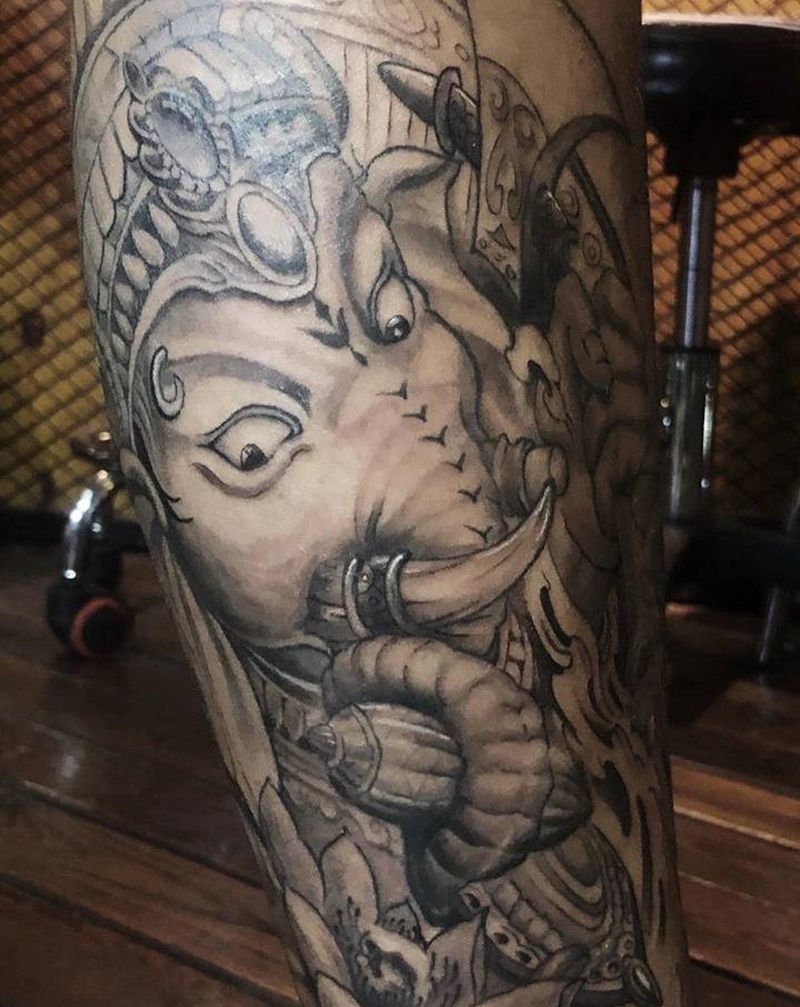 象神纹身图片_腿部纹身图案