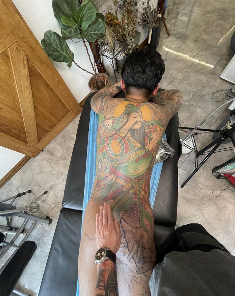 大关公纹身图片_背部脚部新传统老传统纹身图案