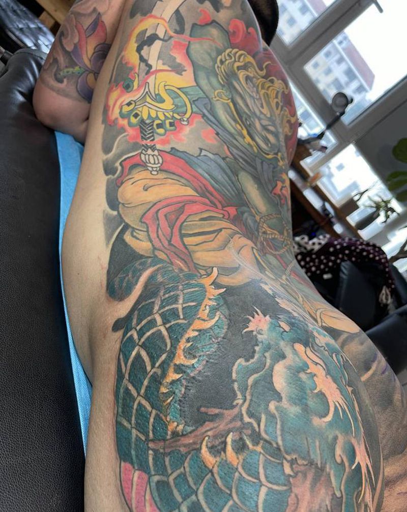 不动明王纹身图片_背部腿部老传统新传统纹身图案