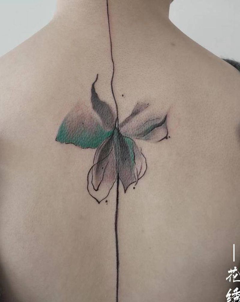 水墨纹身图片_背部肩部水墨几何纹身图案