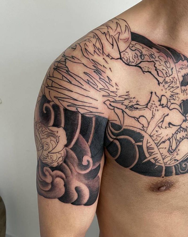 瞅你咋的纹身图片_肩部胸部老传统新传统纹身图案