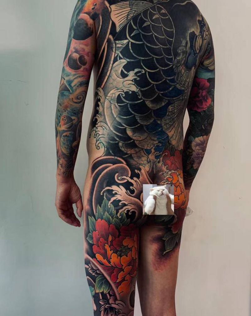 大鱼纹身图片_背部胸部老传统新传统纹身图案