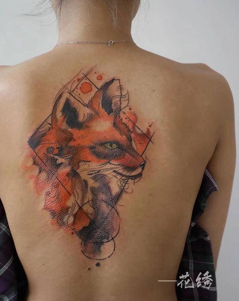 狐狸纹身图片_背部肩部水墨水彩纹身图案