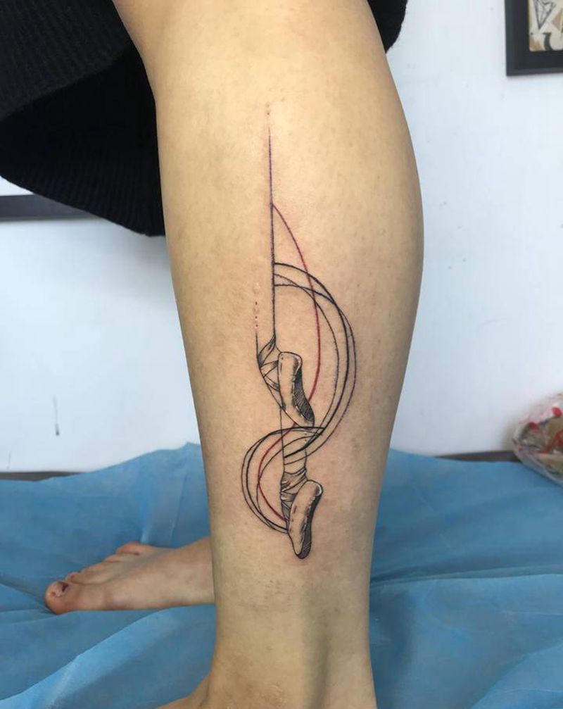舞蹈者纹身图片_腿部几何纹身图案