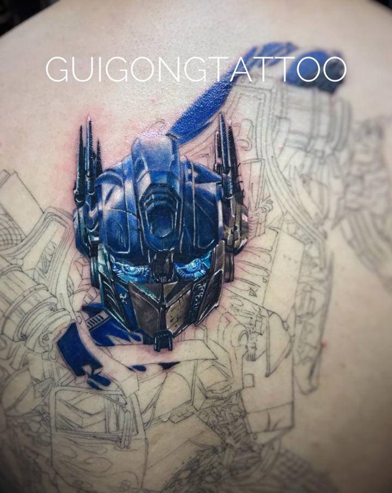 彩色写实纹身图片_背部臀部欧美写实纹身图案