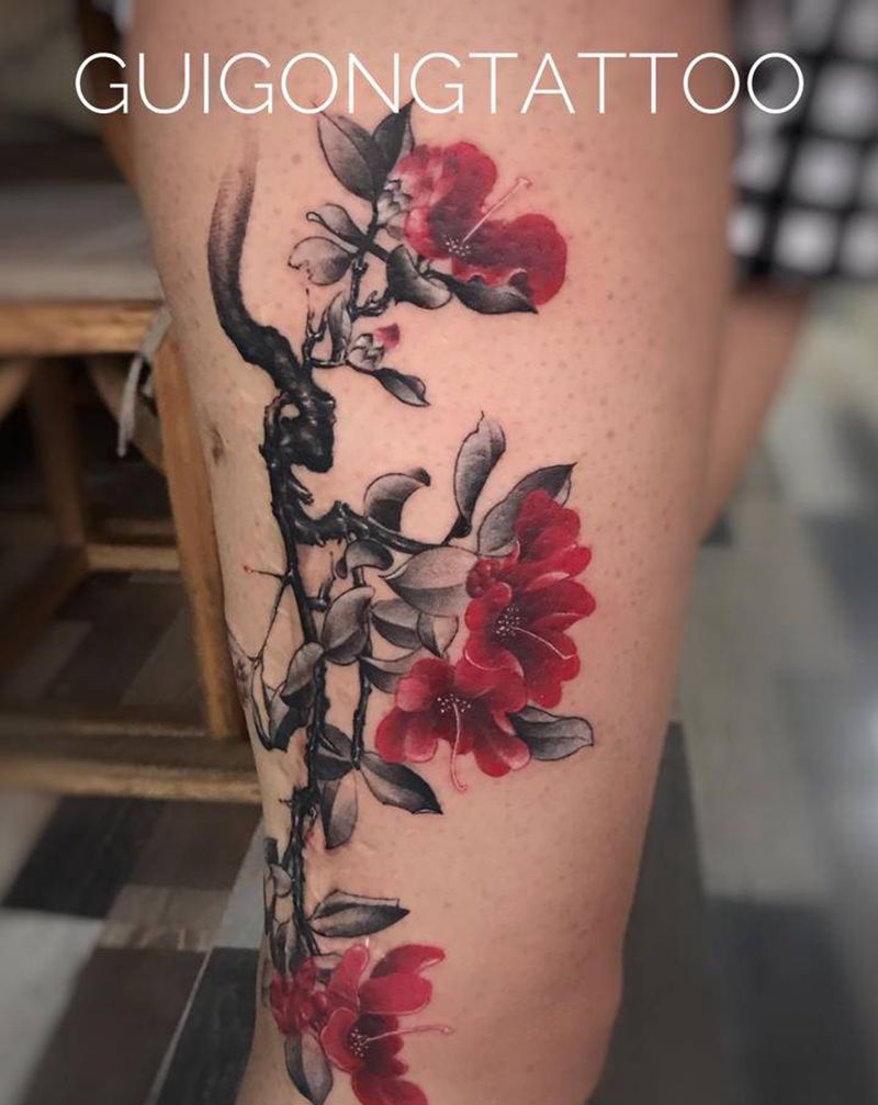 茶花纹身图片_腿部水墨水彩纹身图案