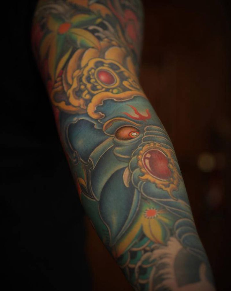 花臂修改纹身图片_手臂背部新传统水彩修改 遮盖彩色纹身图案