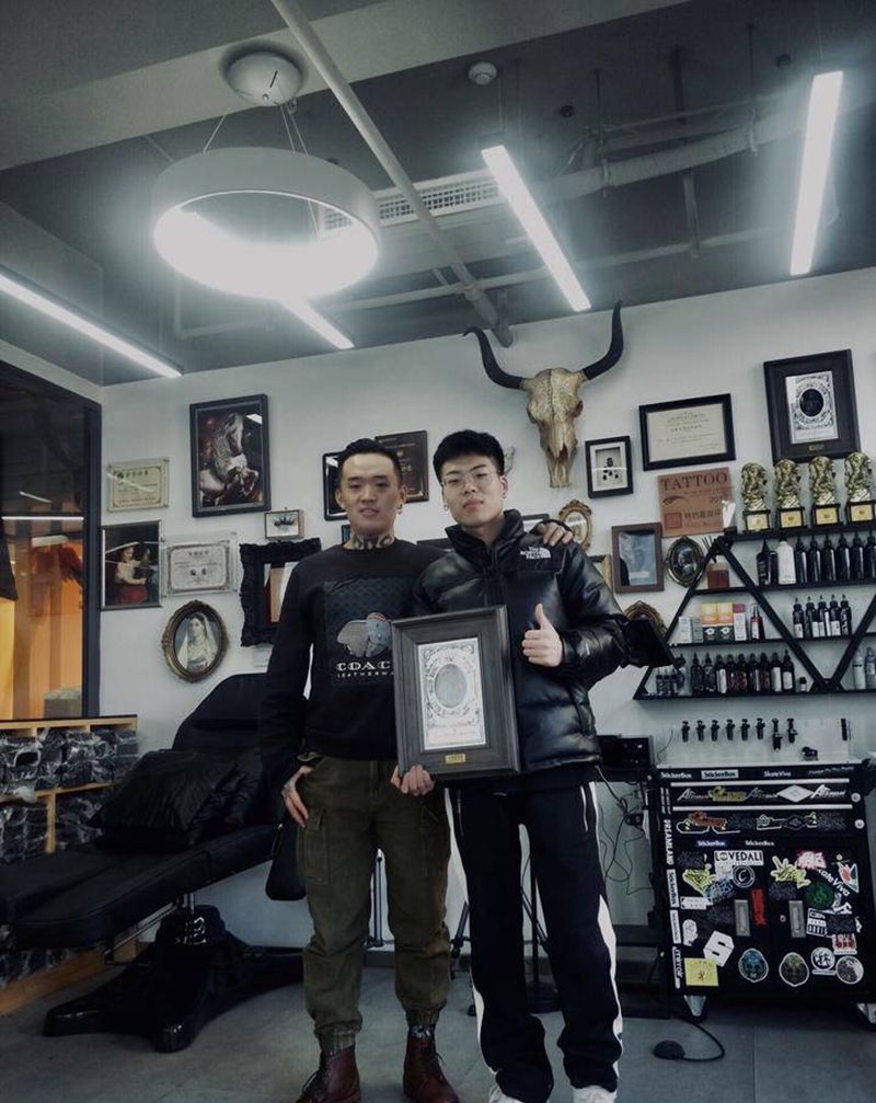 乐道毕业季纹身图片_欧美写实纹身图案