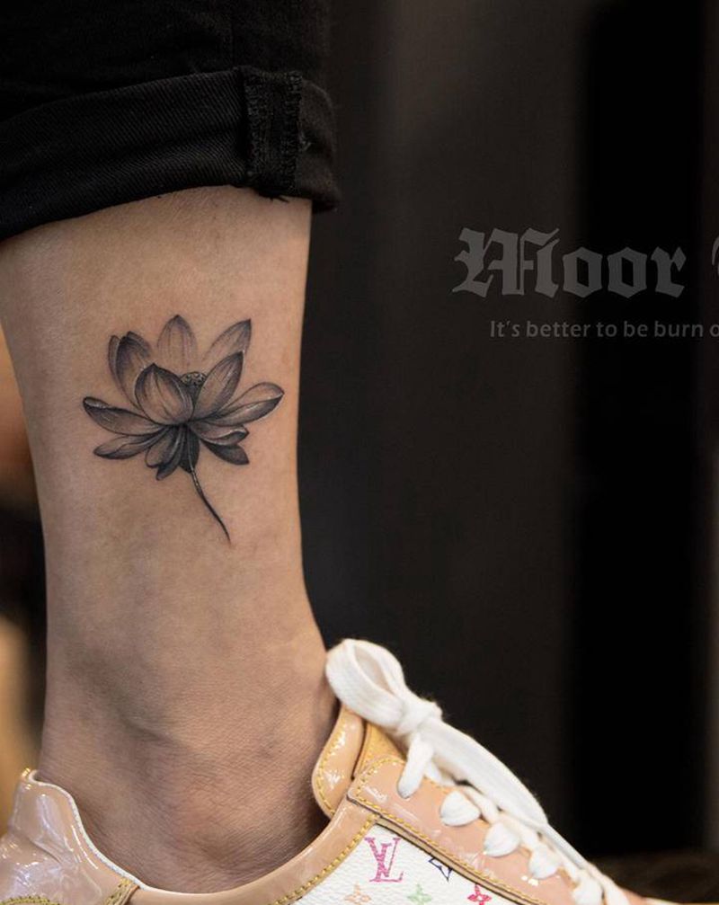 荷花*黑白纹身图片_水墨水彩纹身图案