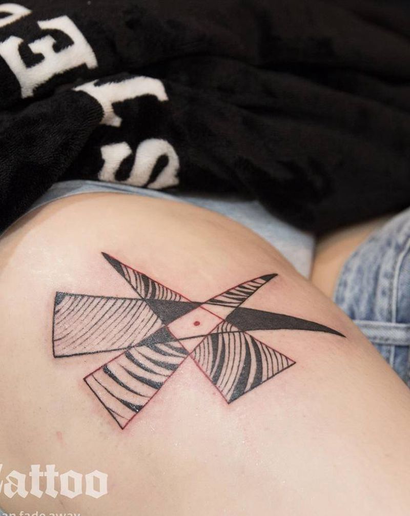 几何纹身图片_腿部几何纹身图案