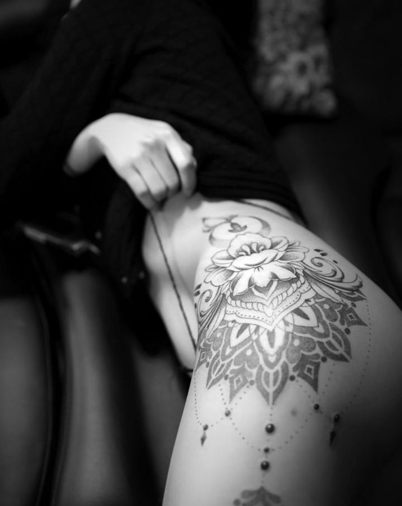 梵花之怒放纹身图片_臀部腿部点刺图腾纹身图案