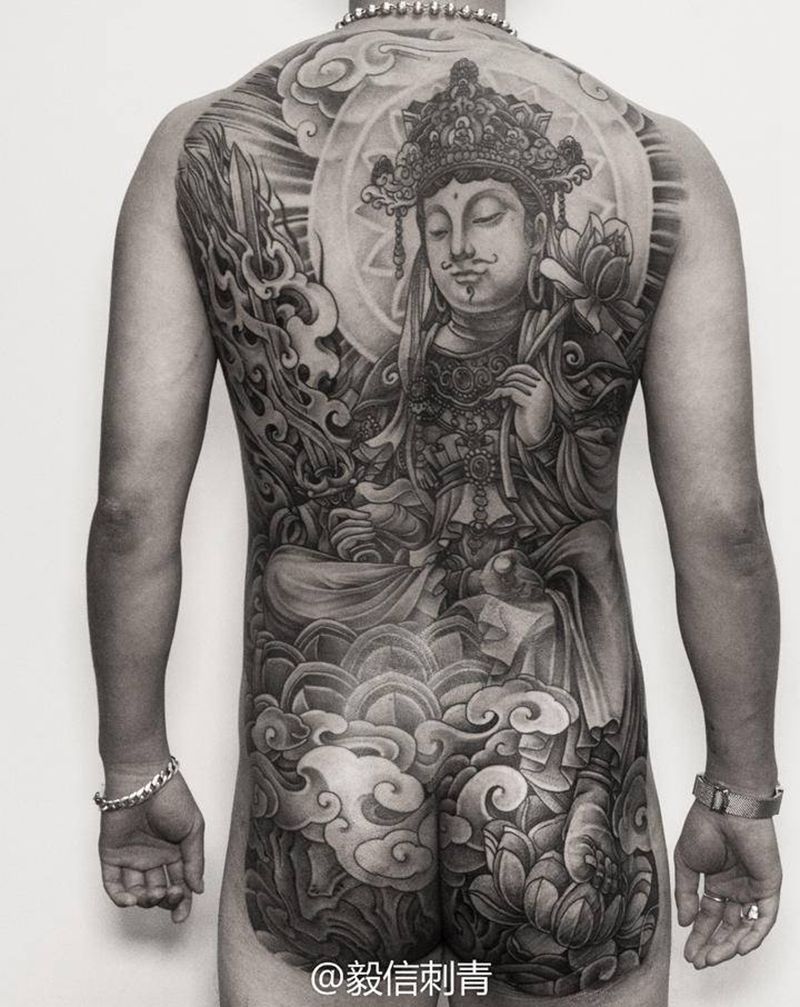 虚空藏菩萨纹身图片_背部新传统虚空藏菩萨纹身图案