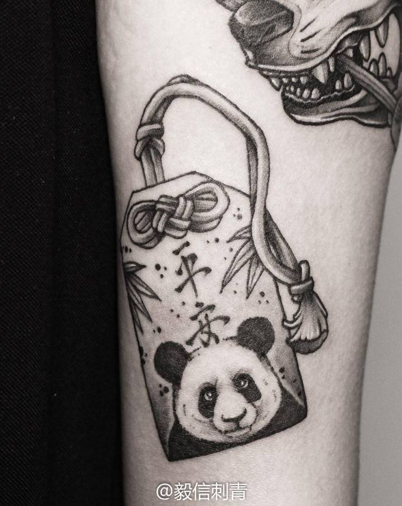 熊猫御守纹身图片_手臂熊猫御守纹身图案