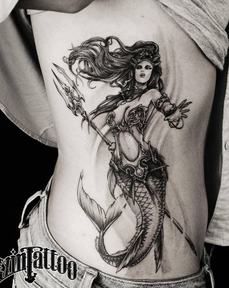 人鱼纹身图片_腰部欧美写实人鱼纹身图案