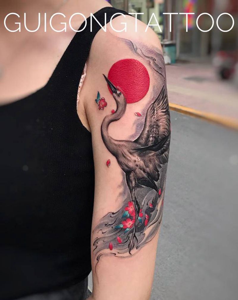 鹤纹身图片_手臂欧美写实新传统纹身图案