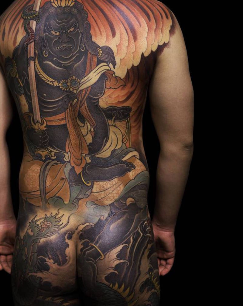满背 不动明王纹身图片_背部新传统不动明王竹山刺青纹身图案
