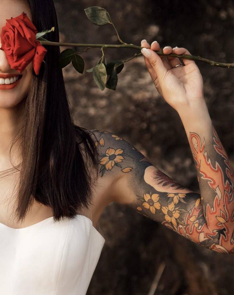 凤凰女孩纹身图片_手臂新传统纹身图案