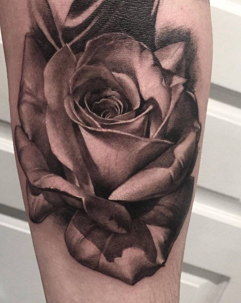 花纹身图片_欧美写实纹身图案