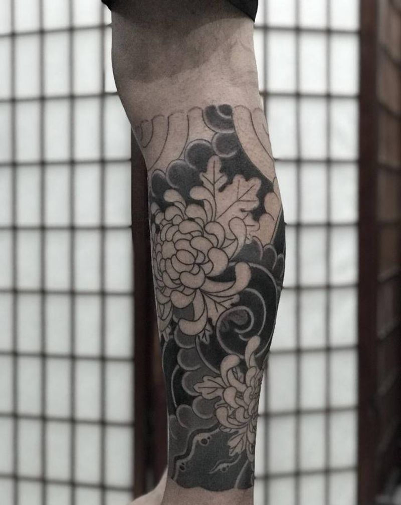 老传统菊花纹身图片_老传统纹身图案