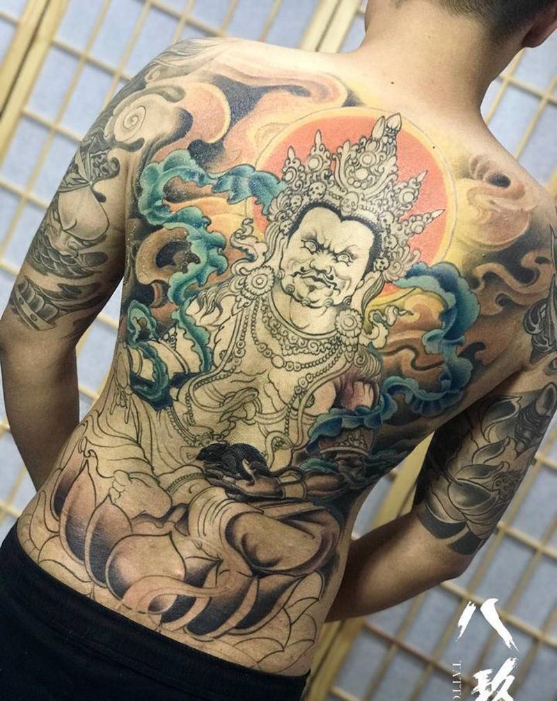 第三回合纹身图片_背部纹身图案