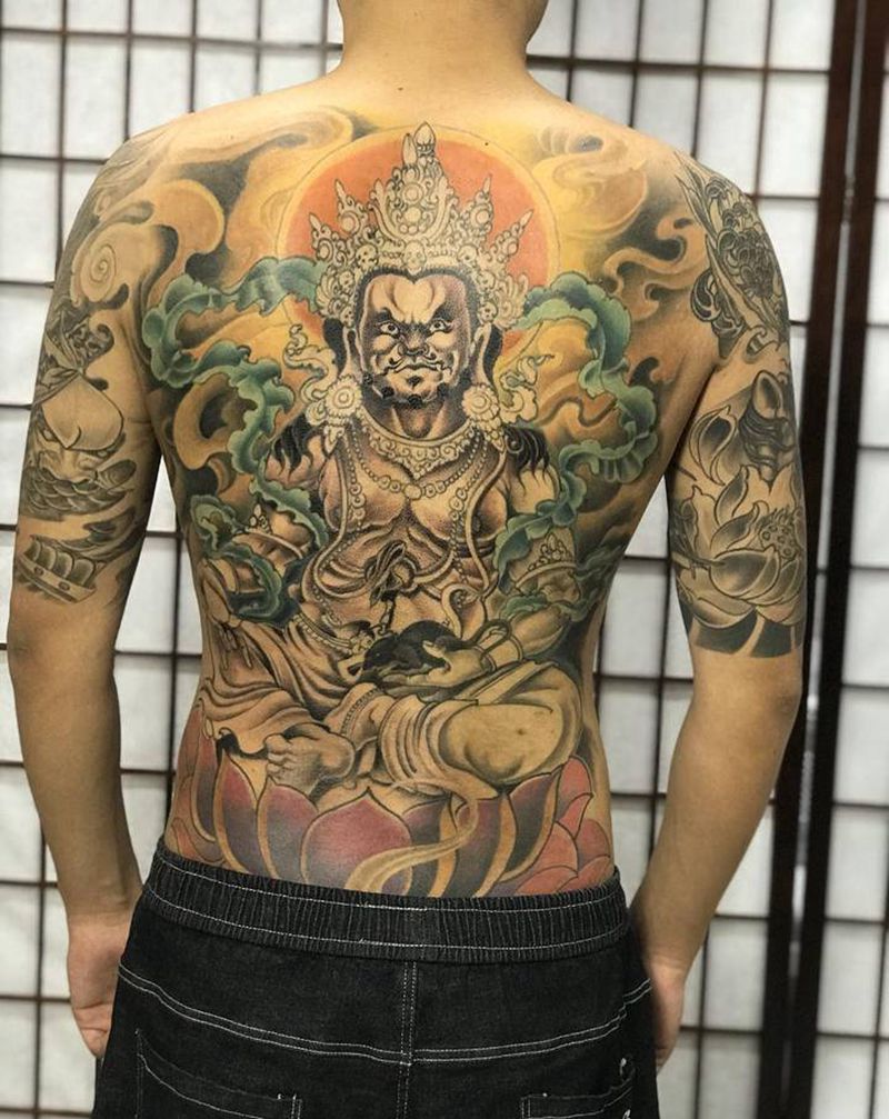 铺个黑灰底。恢复做彩色 a纹身图片_老传统纹身图案