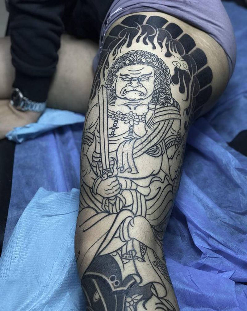 不动明王纹身图片_腿部纹身图案