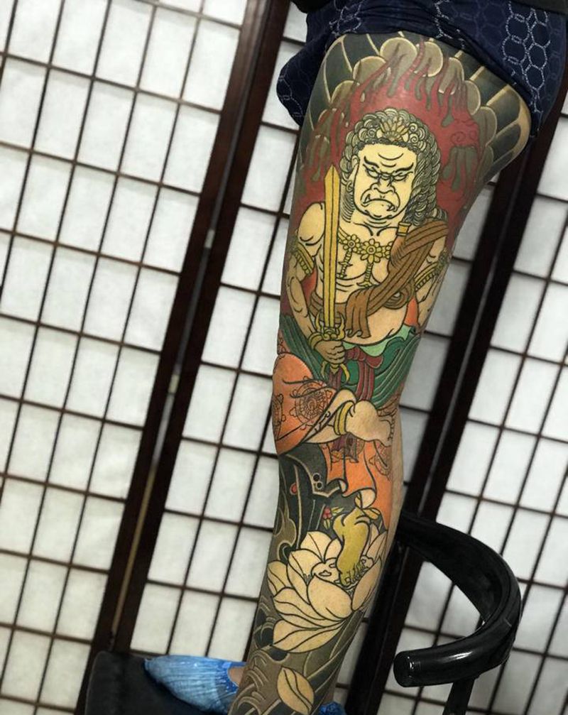 花腿，未完纹身图片_腿部老传统纹身图案