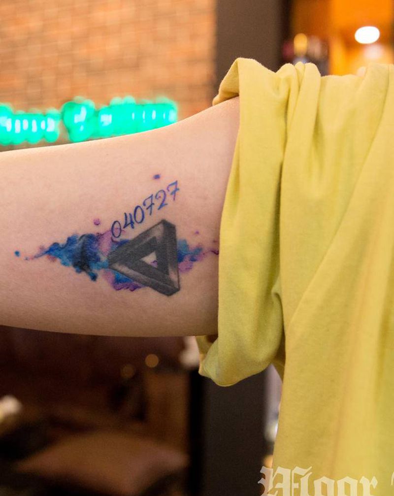 遮盖纹身图片_水彩纹身图案