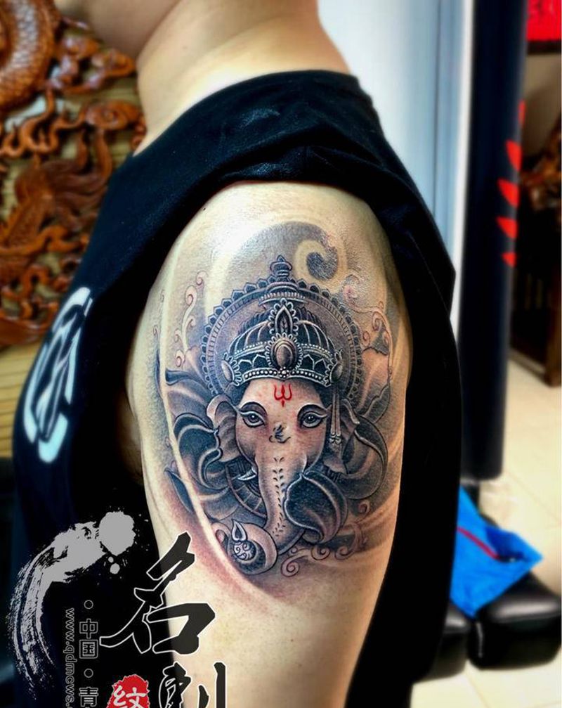象神纹身图片_手臂新传统纹身图案