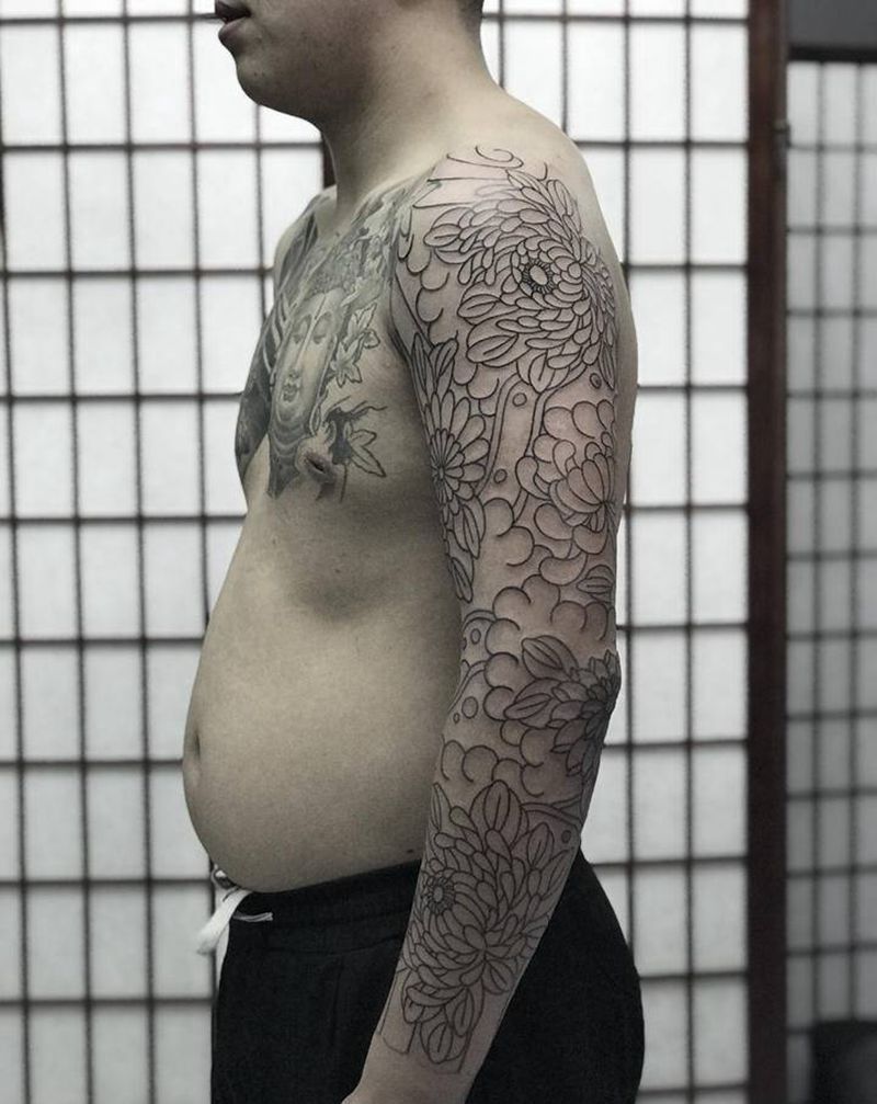 老传统菊花花臂纹身图片_老传统纹身图案