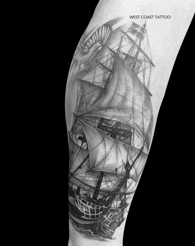 帆船纹身图片_腿部欧美写实纹身图案