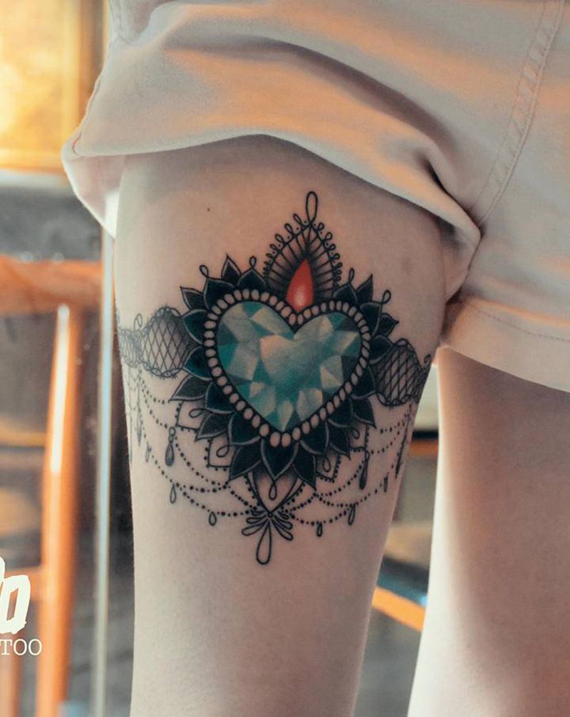 蕾丝纹身图片_腿部几何图腾纹身图案