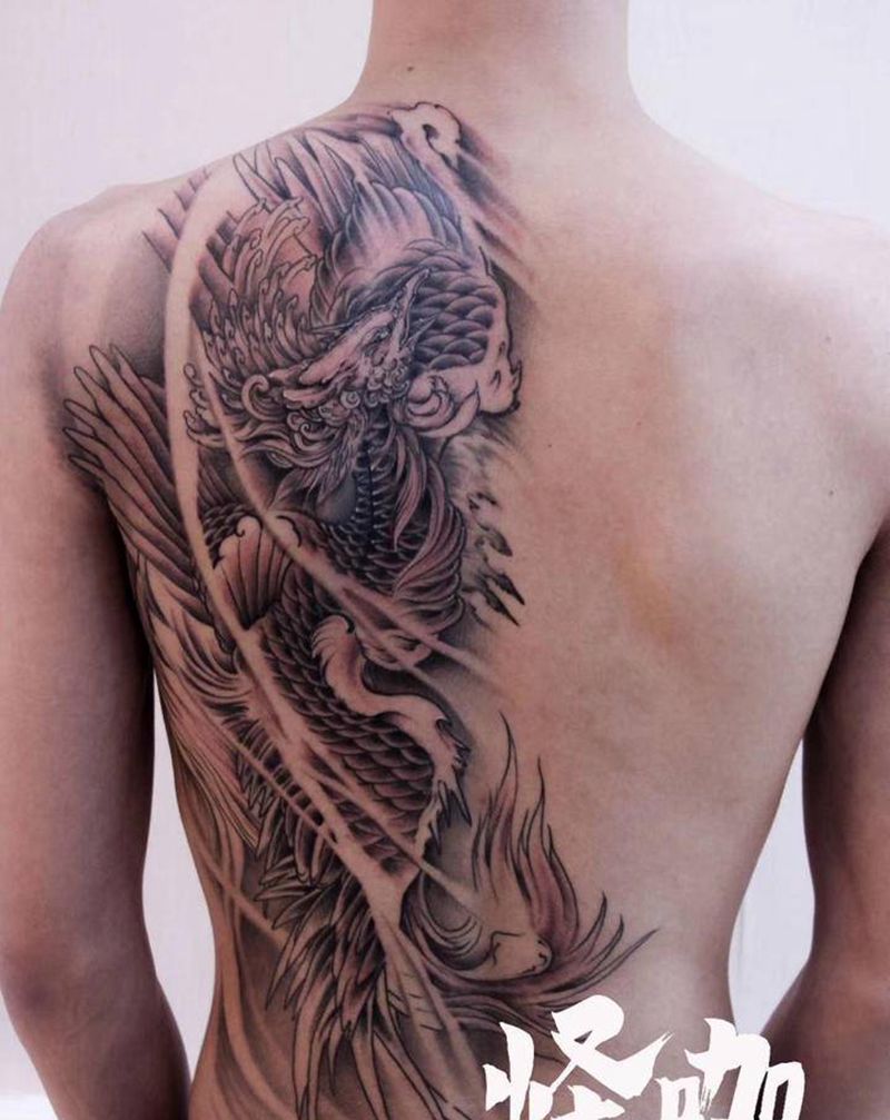 传统凤凰纹身图片_背部老传统纹身图案